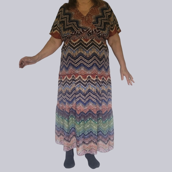 Maxi DRESS Seventh Avenue Multi Color Long, Flowy, Flutter Sleeves Size 16 - Picture 4 of 11